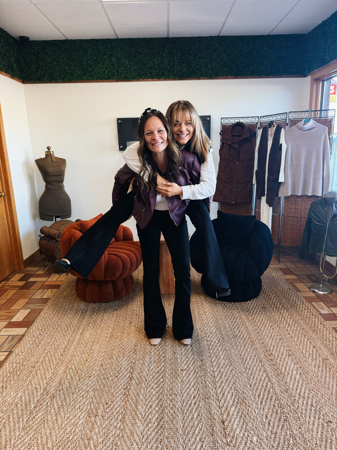 đŞ Meet Your Mirror: The Edits Behind the Brand