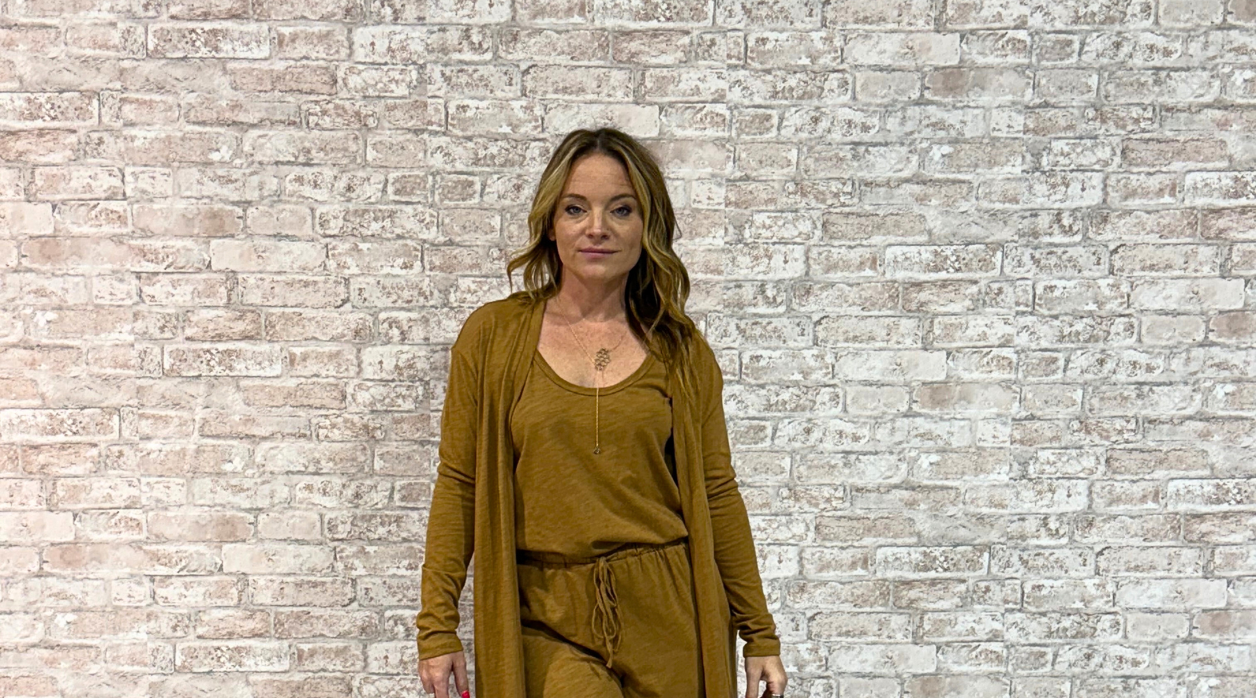 The Annie Edit Look: The Soft Arrival