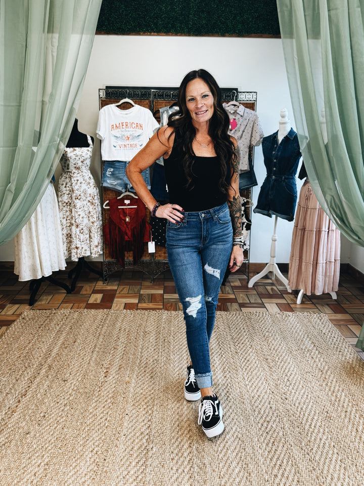 The Fray Forward – Light Wash Mid-Rise Ripped Jean