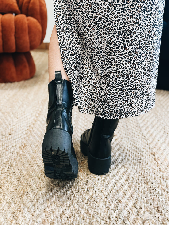 The Grounded Step Boots - Combat Boots