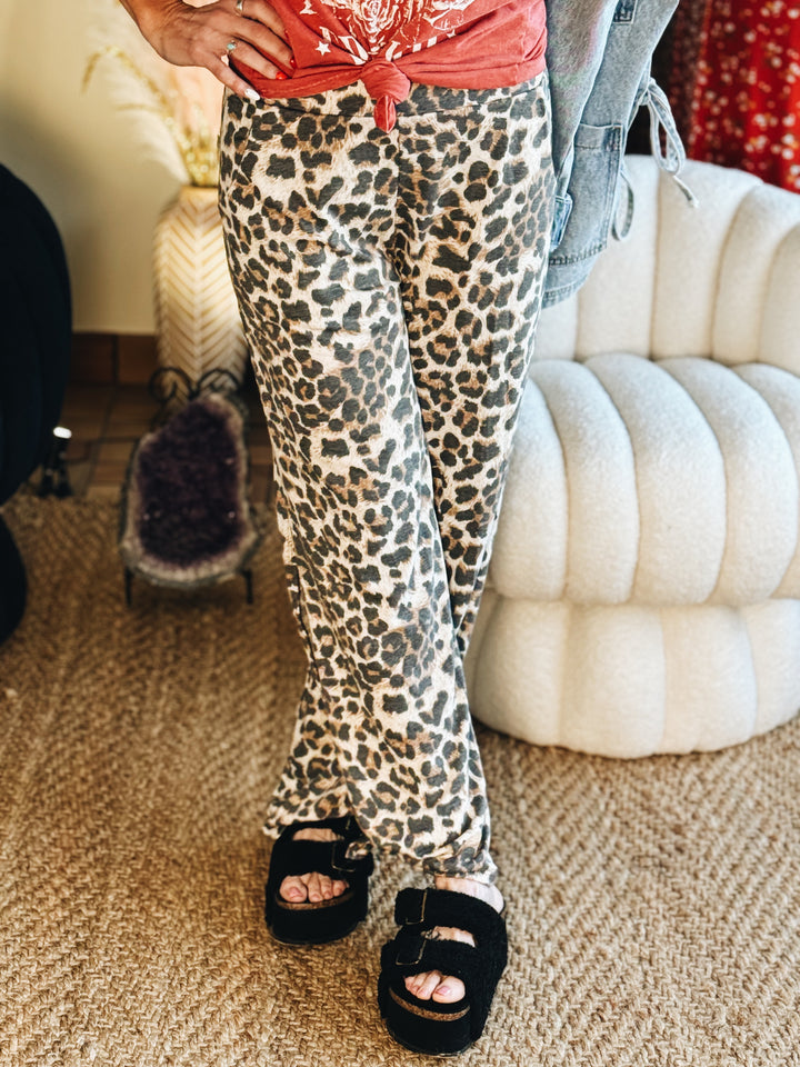 The Untamed Ease Pant