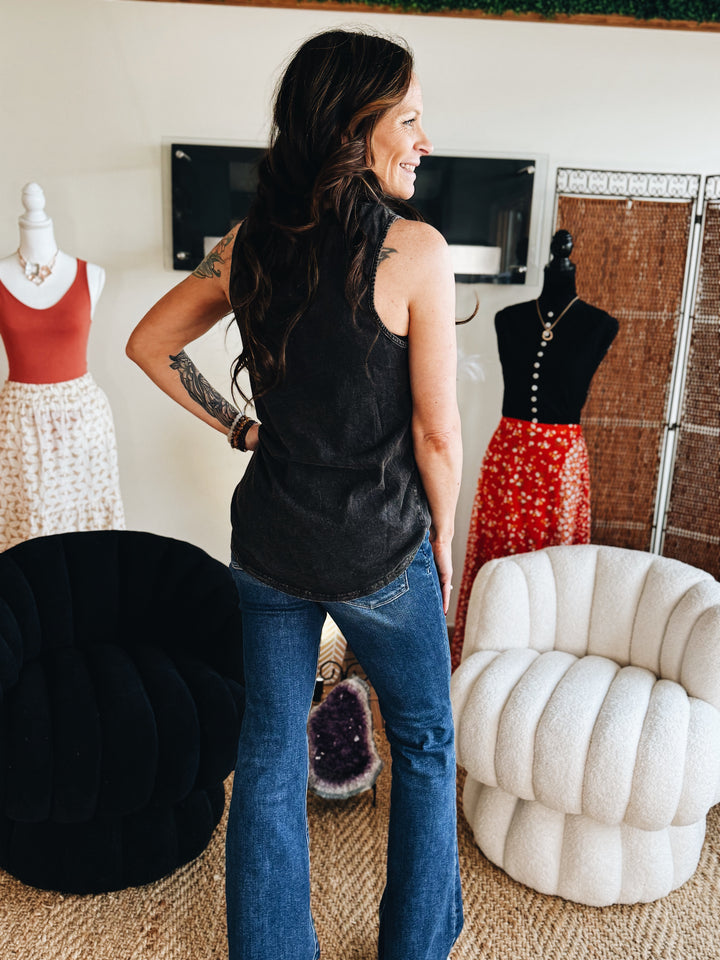 The Free Bird Graphic Tank (Black)