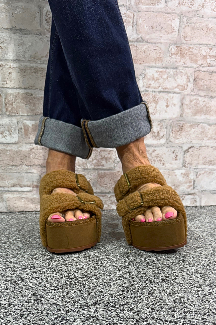 The Ember Path – Cork Sole Fleece Sandal