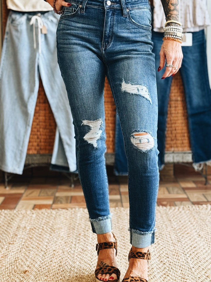The Fray Forward – Light Wash Mid-Rise Ripped Jean