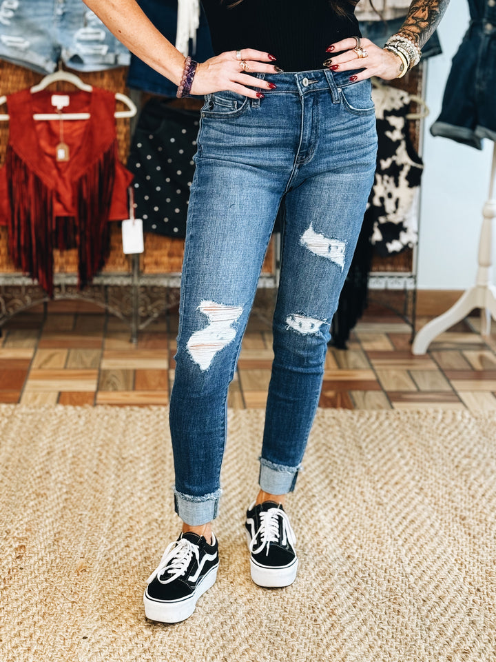 The Fray Forward – Light Wash Mid-Rise Ripped Jean